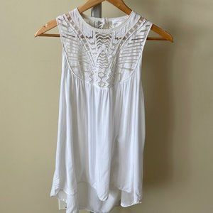 Wilfred Aritzia white sleeveless blouse top size XS